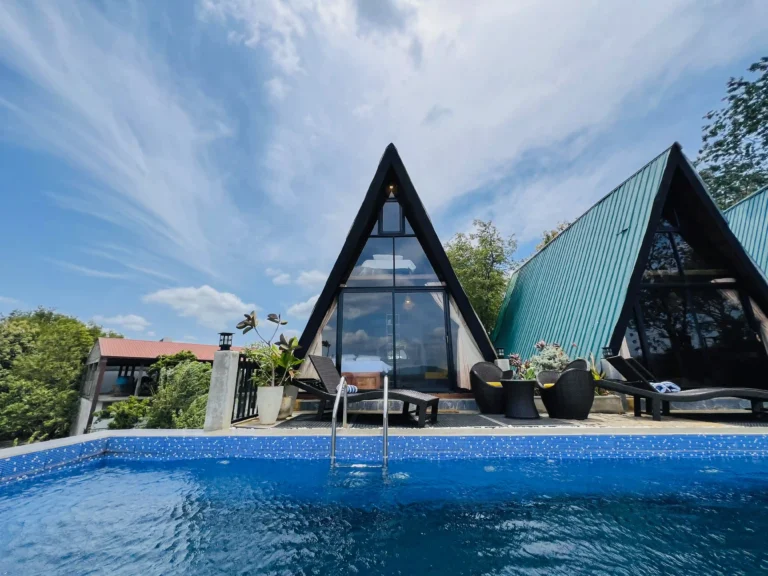 Sundown Majic Corner